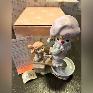 Precious Moments 2001 “Friends Are Never Far Behind” 101543